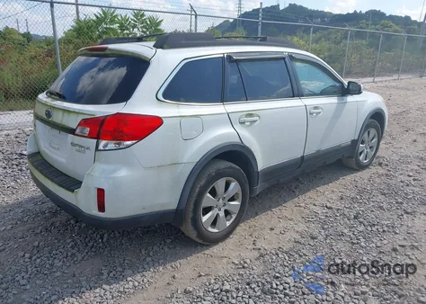 2010 Subaru Outback 2.5I Premium z USA, uszkodzony, nr VIN 4S4BRBCC6A3361874